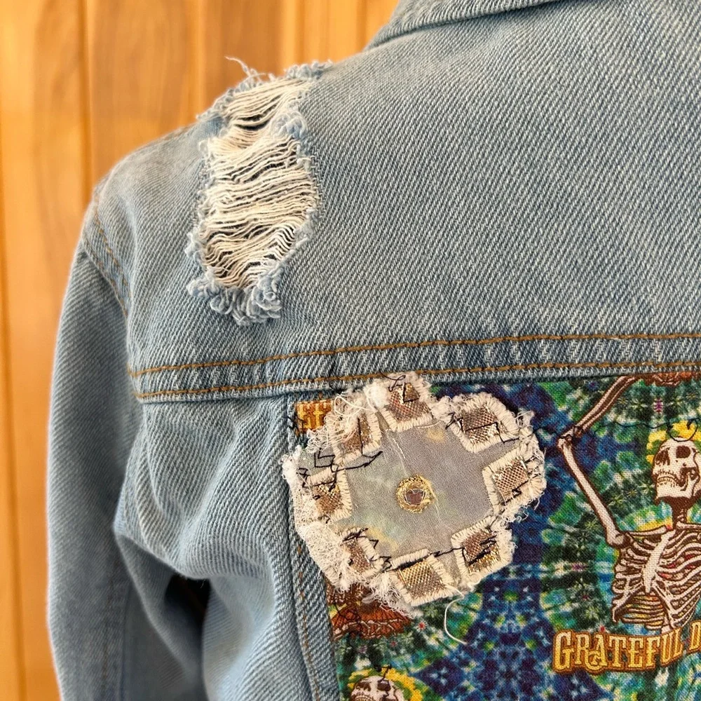 Grateful Dead Hand Embellished Distressed Denim Jacket; Grateful Dead - Picture 7 of 11